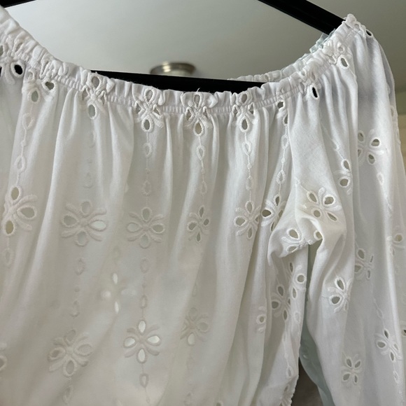 H&M White Eyelet Blouse - Picture 2 of 5